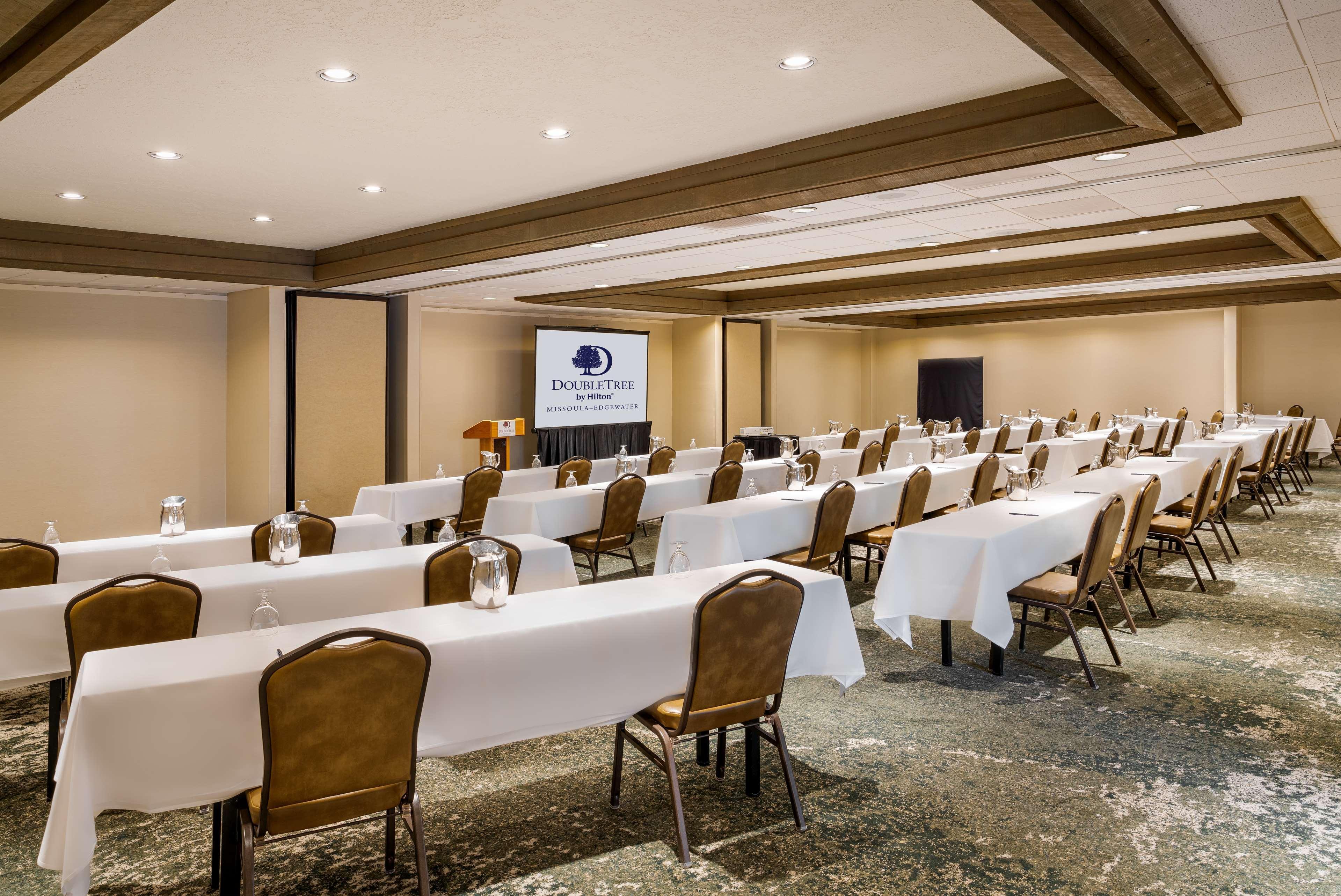Doubletree By Hilton Missoula Edgewater Hotel Exterior foto