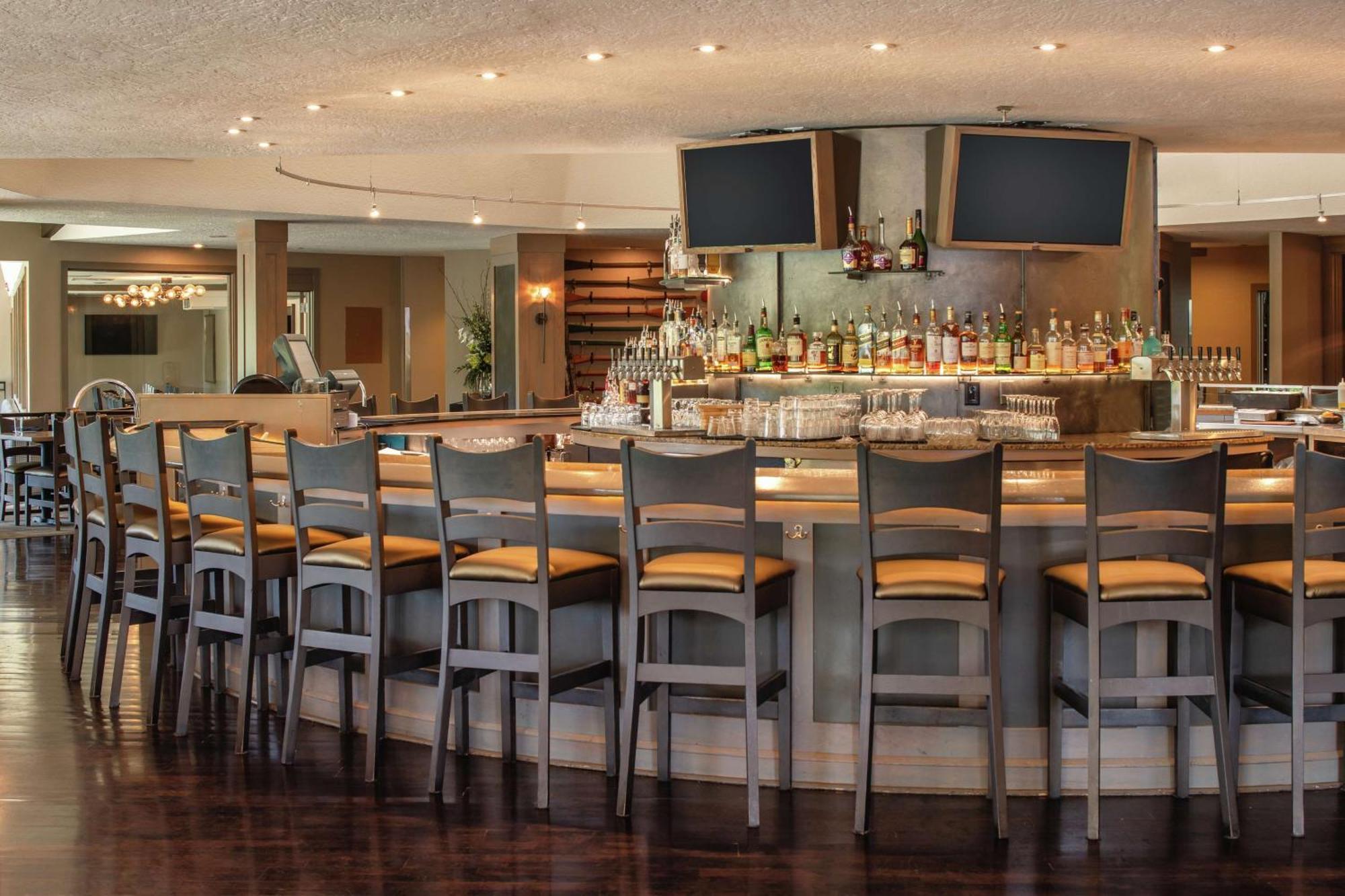 Doubletree By Hilton Missoula Edgewater Hotel Exterior foto