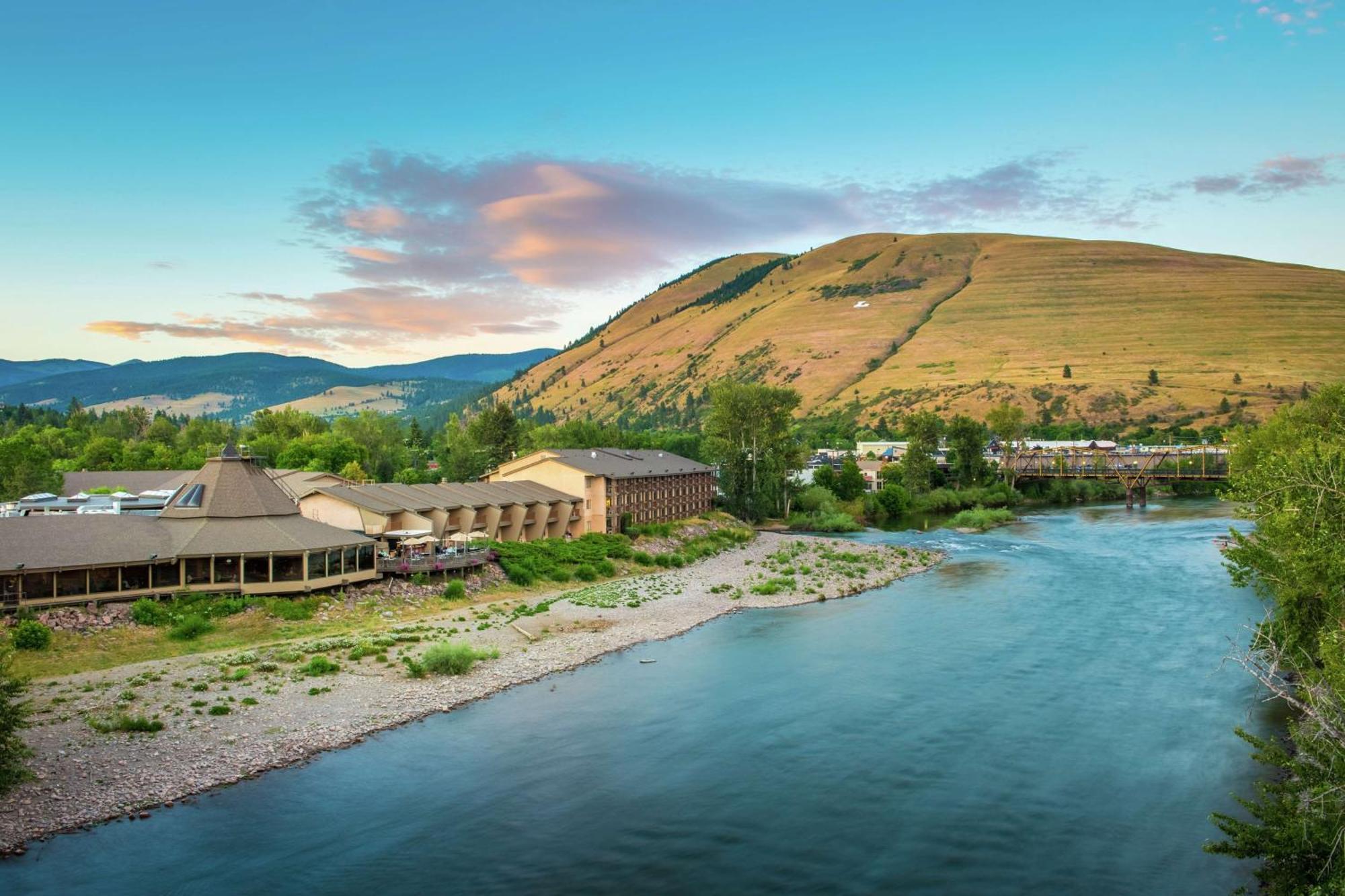 Doubletree By Hilton Missoula Edgewater Hotel Exterior foto